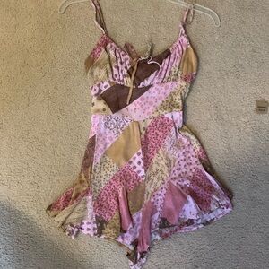 XS KIMCHI BLUE ROMPER!!